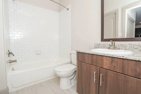 Avanti-Legacy-Emerald-Point 35